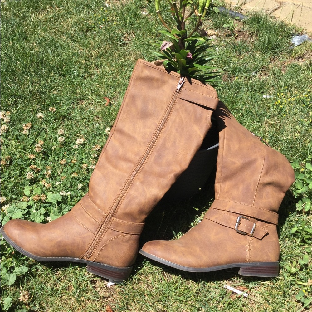 Madden Girl zip up boots